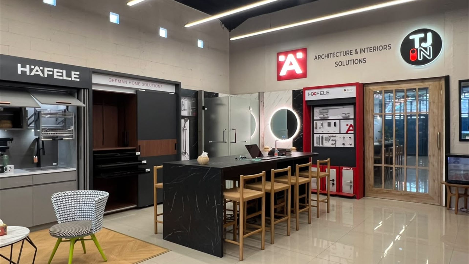 Area showroom TJ Home