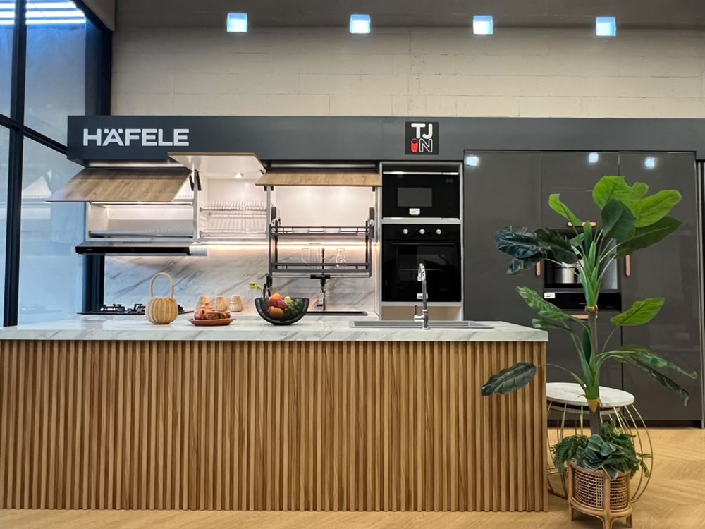 Kitchen Set & Interior Custom